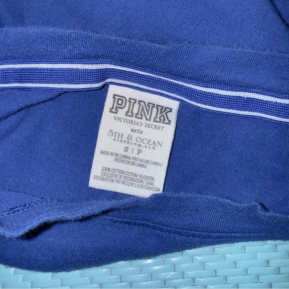 PINK Victoria’s Secret X 5th & Ocean Kentucky Wildcats L/S Tee Women’s Small - Picture 3 of 3